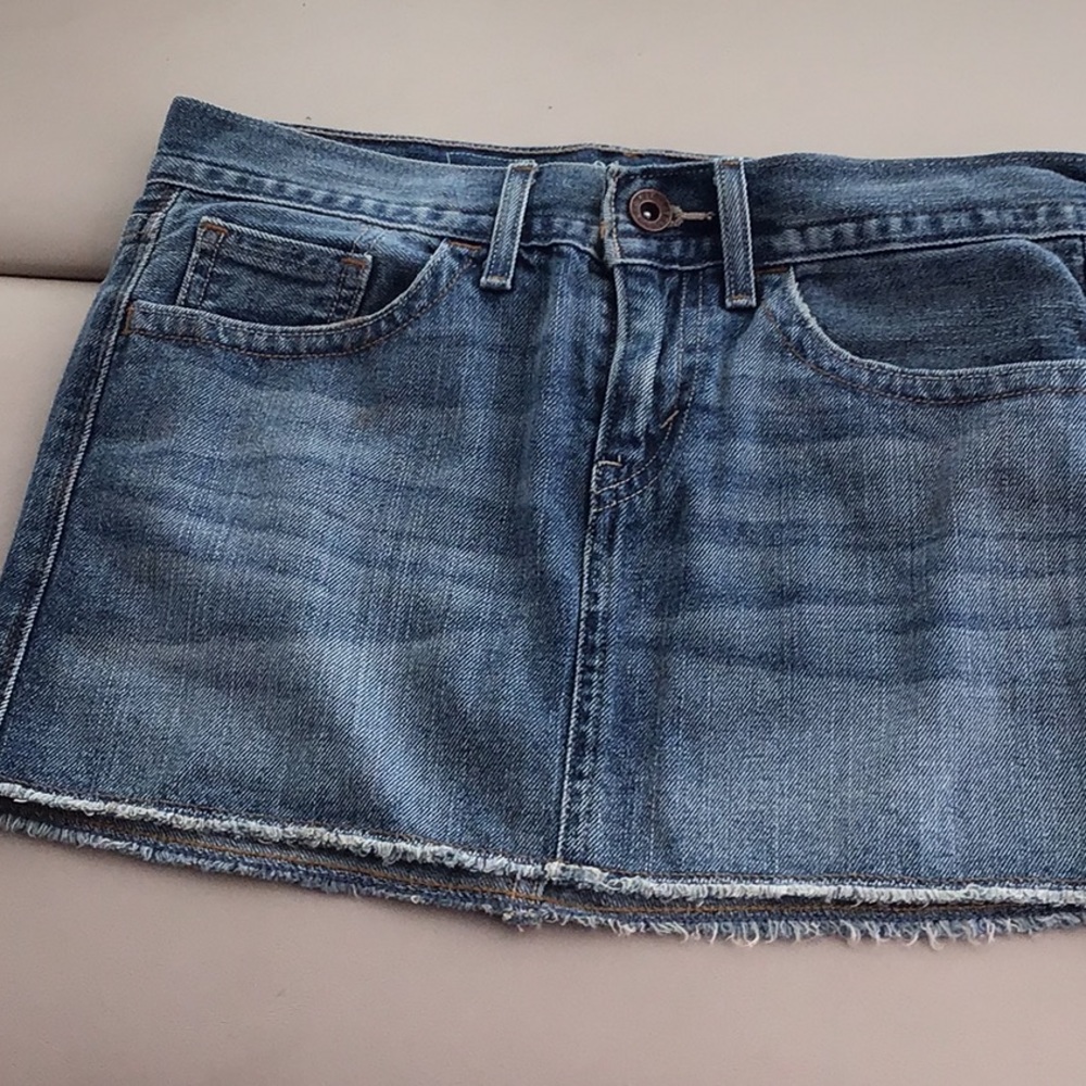 Levi’s denim mini skirt
